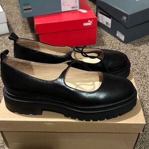 Steve Madden Black Leather Loafers